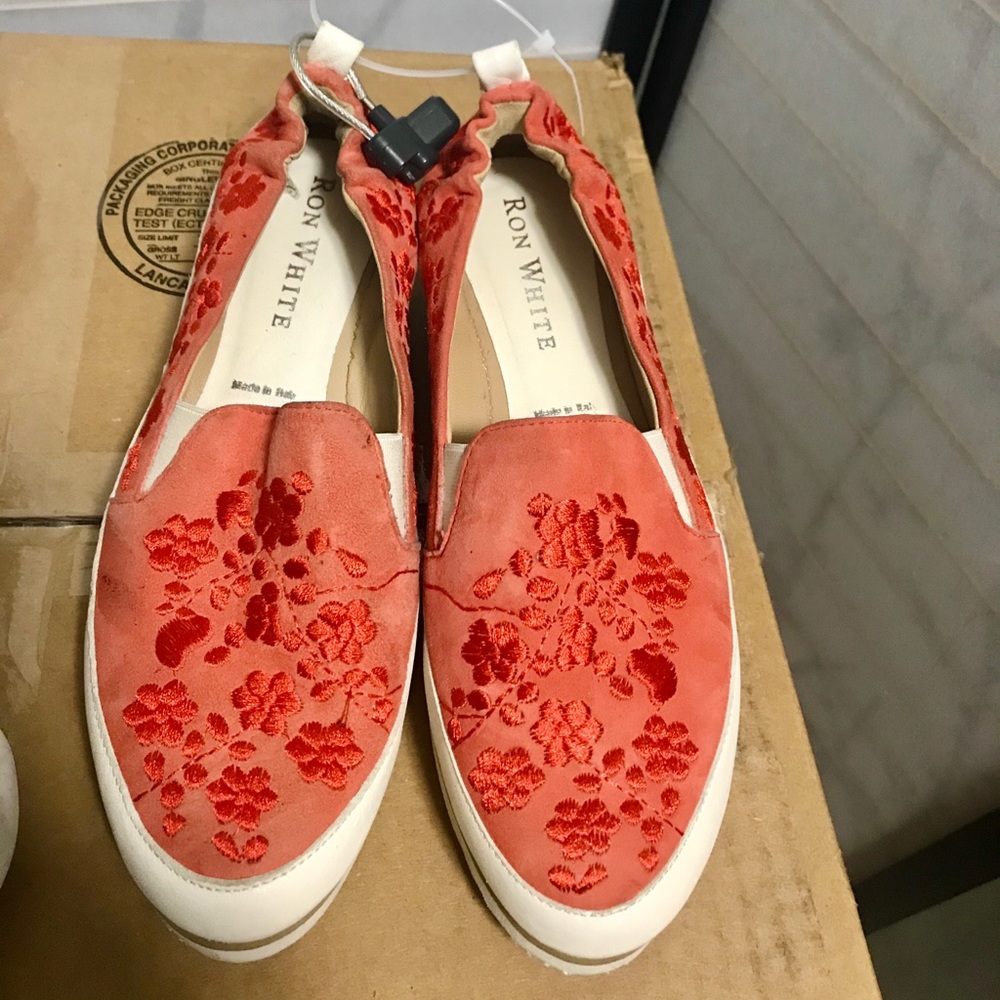 Ron white Nell suede slip on